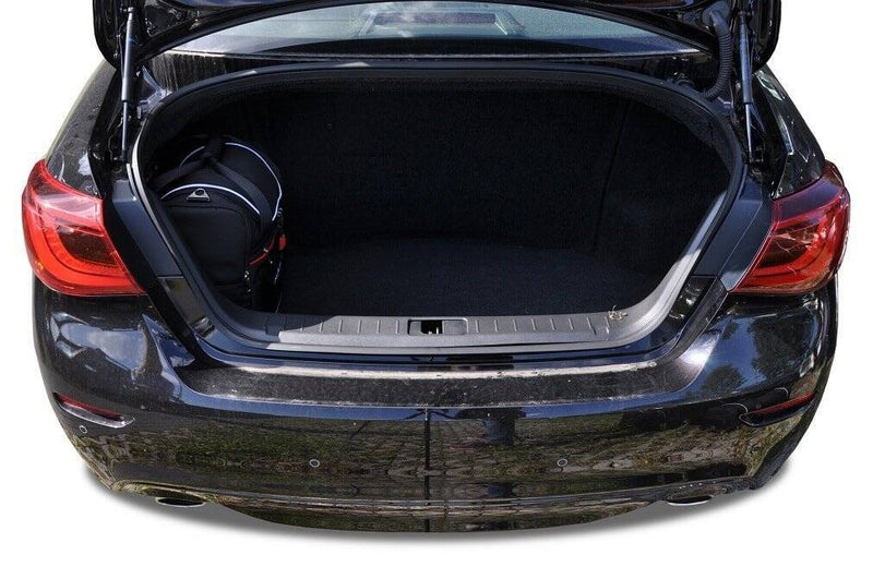 Kjust reistassenset geschikt voor Infiniti Q70 Sedan (2013-2019)