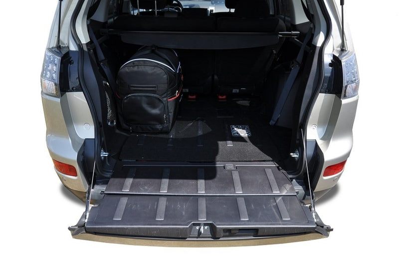 Kjust Reisetaschenset für Mitsubishi Outlander (2007-2013) 